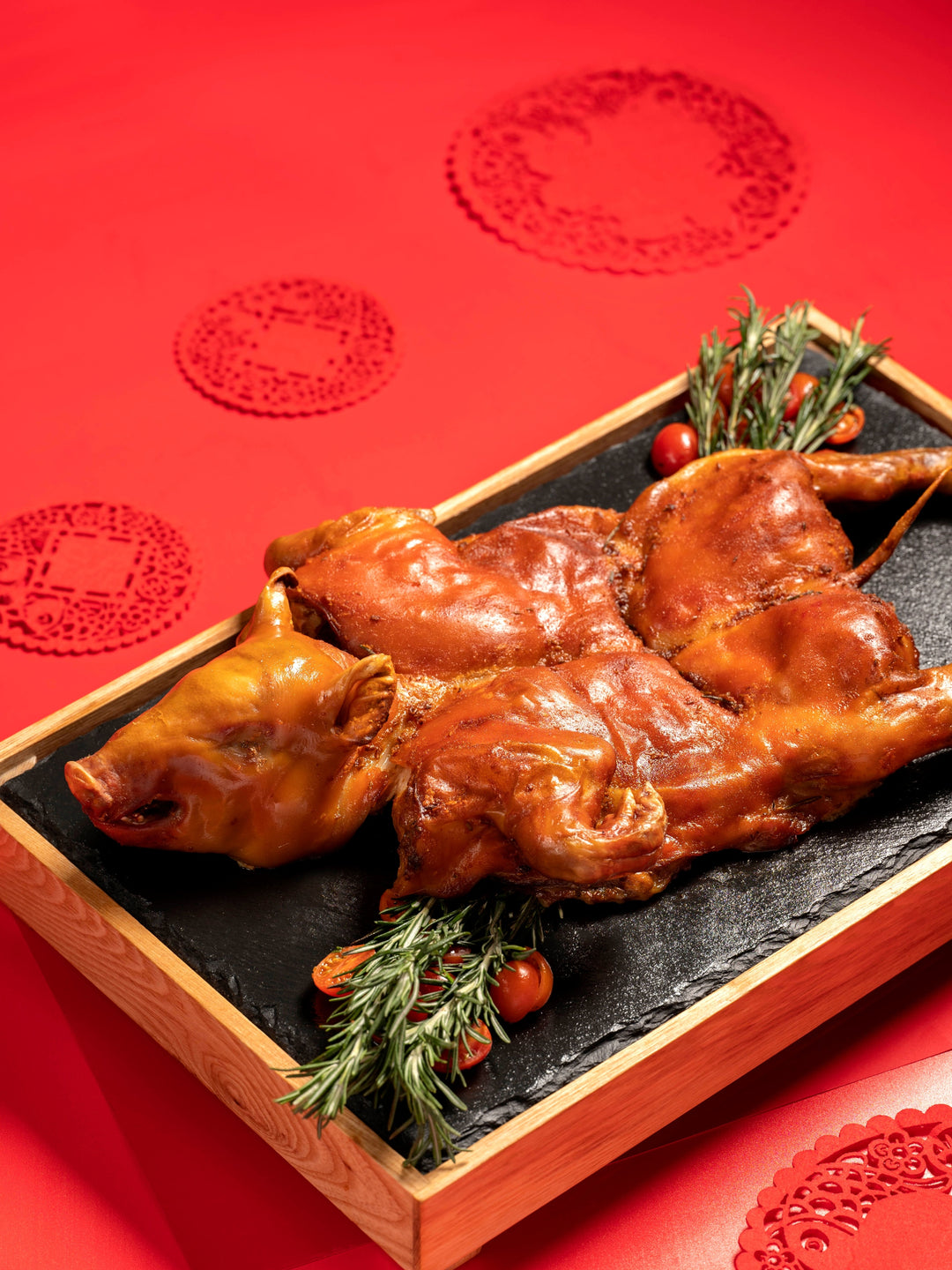 Porterhouse Whole Roasted Suckling Pig Feast (4kg)